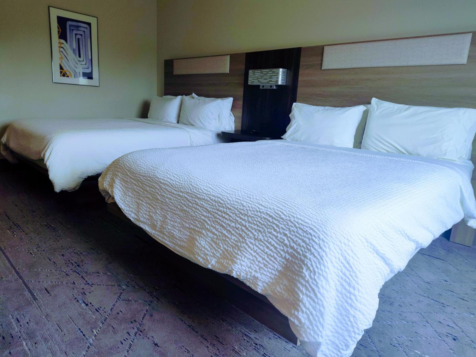Holiday Inn Express Kenedy By Ihg Exterior foto